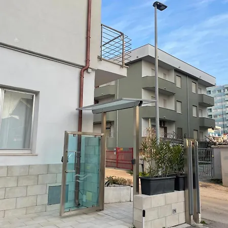 Wave House Apartment *